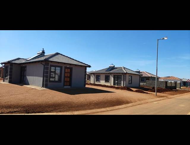 3 BEDROOM HOUSE FOR SALE IN WINDMILL PARK